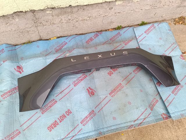 bontott LEXUS NX Csomagtérajtó Díszléc