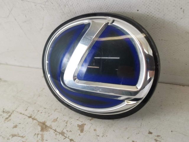 bontott LEXUS NX Első Embléma