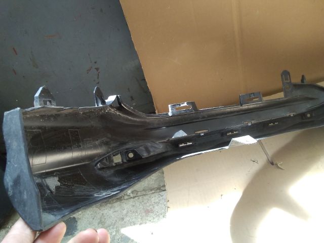 bontott LEXUS NX Első Lökhárító Alsó (Műanyag)