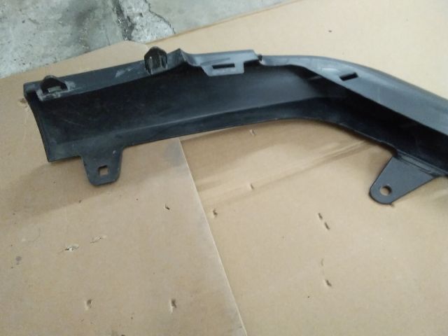 bontott LEXUS NX Első Lökhárító Alsó (Műanyag)