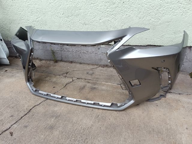 bontott LEXUS NX Első Lökhárító (Üresen)