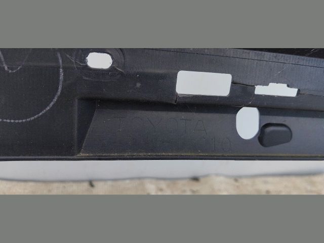 bontott LEXUS NX Első Lökhárító (Üresen)