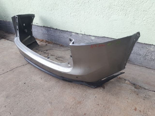 bontott LEXUS NX Hátsó Lökhárító (Részeivel)