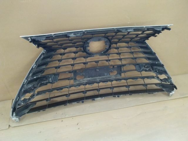 bontott LEXUS NX Hűtőrács