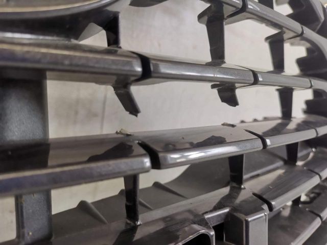 bontott LEXUS NX Hűtőrács