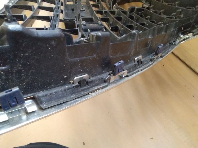 bontott LEXUS NX Hűtőrács