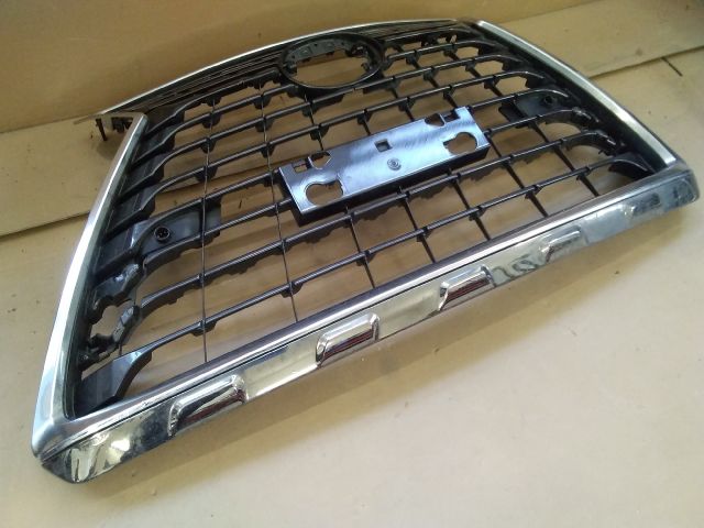 bontott LEXUS NX Hűtőrács