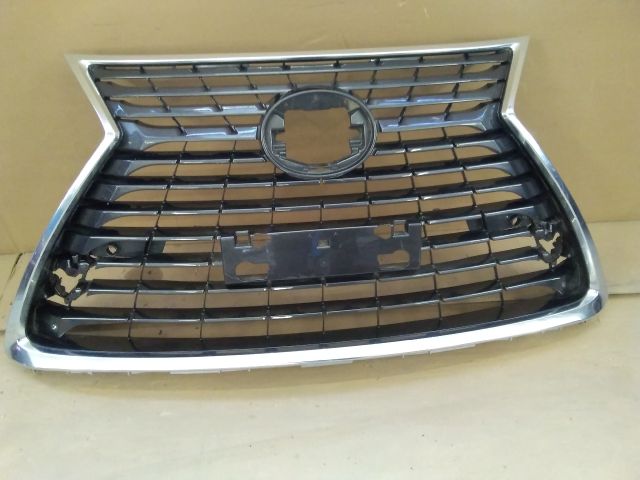 bontott LEXUS NX Hűtőrács