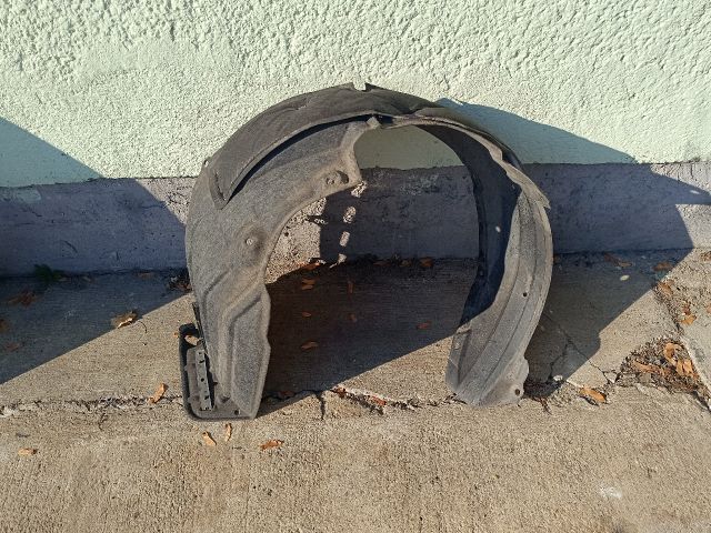 bontott LEXUS NX Jobb első Első Dobbetét (Kerékjárati, Műanyag)