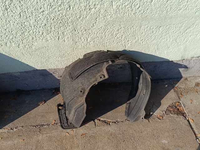 bontott LEXUS NX Jobb első Első Dobbetét (Kerékjárati, Műanyag)