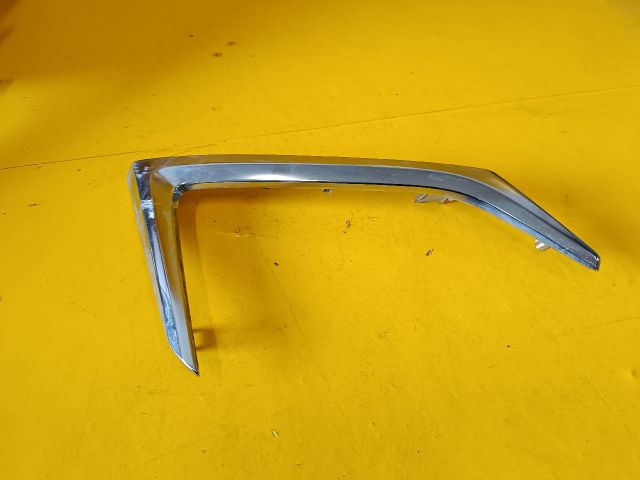 bontott LEXUS NX Jobb hátsó Lökhárító Díszléc