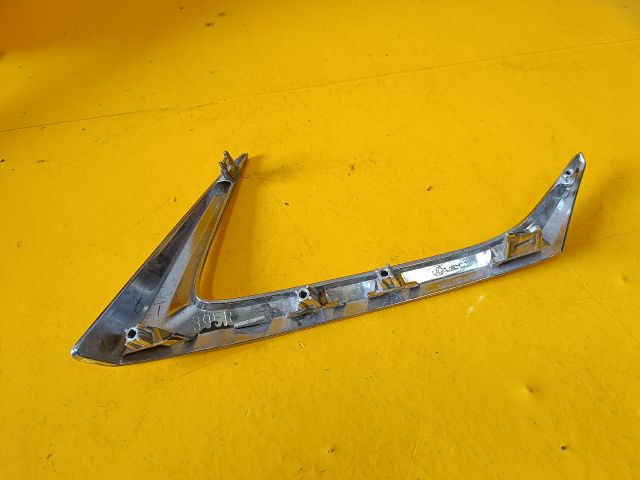 bontott LEXUS NX Jobb hátsó Lökhárító Díszléc