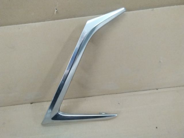 bontott LEXUS NX Jobb hátsó Lökhárító Díszléc