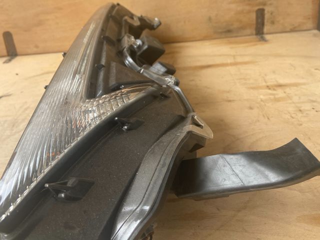 bontott LEXUS NX Jobb Ködfényszóró