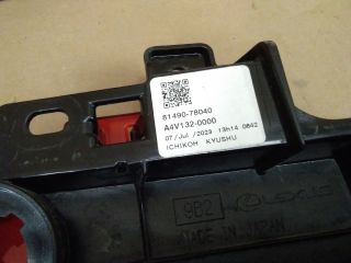 bontott LEXUS NX Ködzárófény