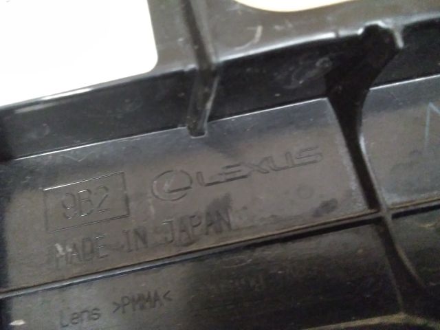 bontott LEXUS NX Ködzárófény