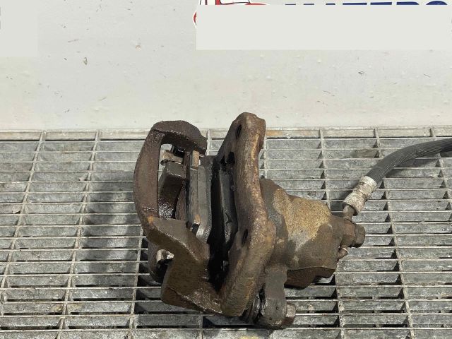 bontott LEXUS RX Jobb hátsó Féknyereg Munkahengerrel