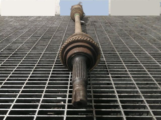 bontott LEXUS RX Bal hátsó Féltengely