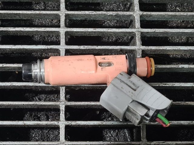 bontott LEXUS RX Porlasztó (1 db)