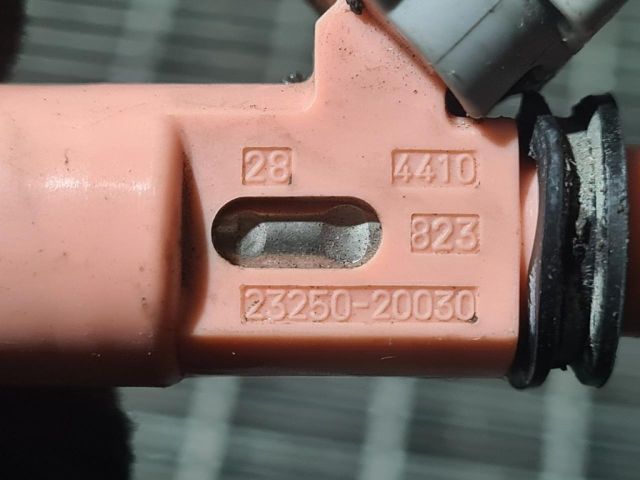 bontott LEXUS RX Porlasztó (1 db)