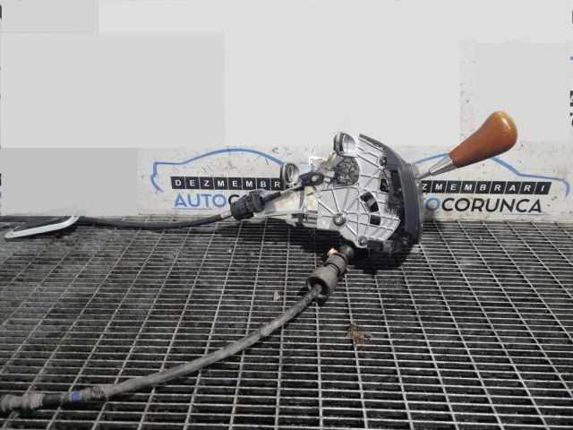 bontott LEXUS RX Váltó Kulissza