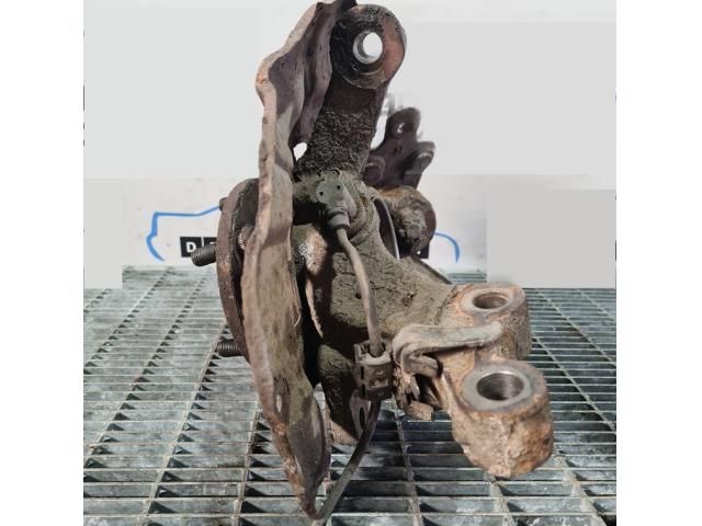 bontott LEXUS RX Jobb első Csonkállvány