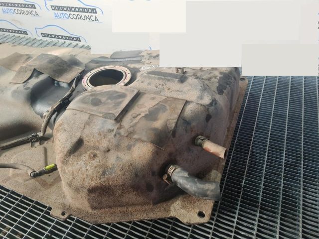 bontott LEXUS RX Tank