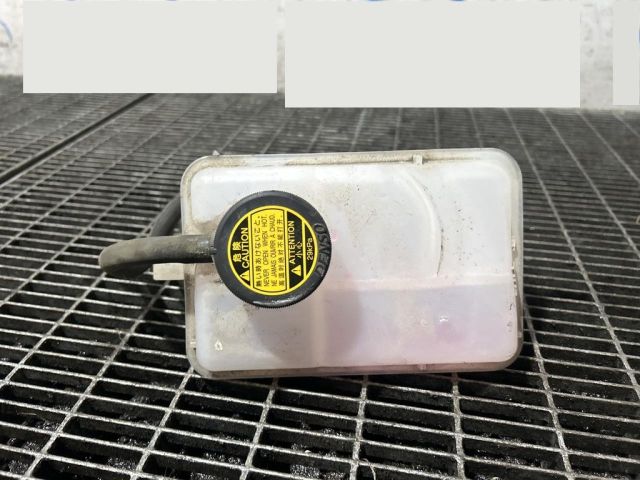 bontott LEXUS RX Kiegyenlítő Tartály