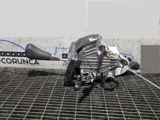 bontott LEXUS RX Váltó Kulissza