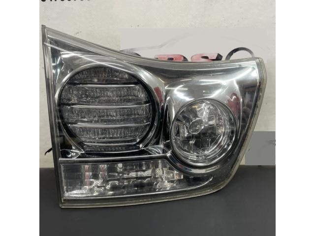 bontott LEXUS RX Bal Belső Hátsó Lámpa