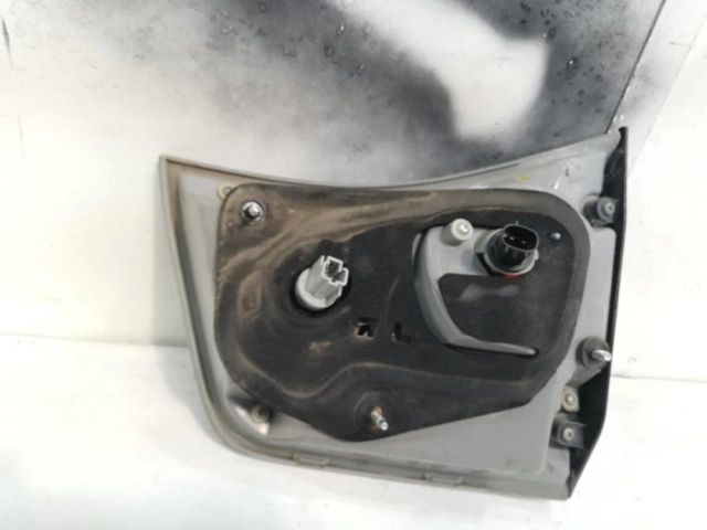 bontott LEXUS RX Bal Belső Hátsó Lámpa