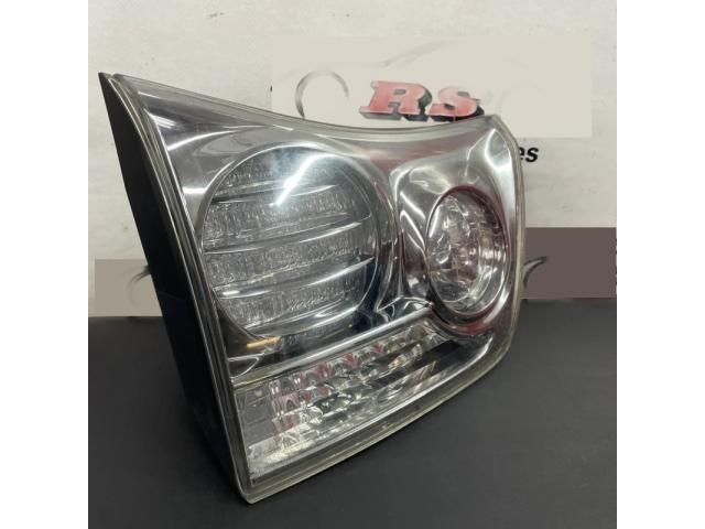 bontott LEXUS RX Bal Belső Hátsó Lámpa