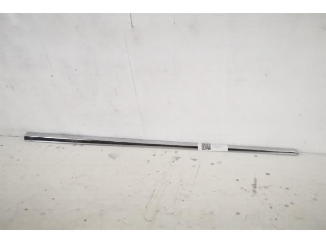 bontott LEXUS RX Bal első Ajtó Díszléc