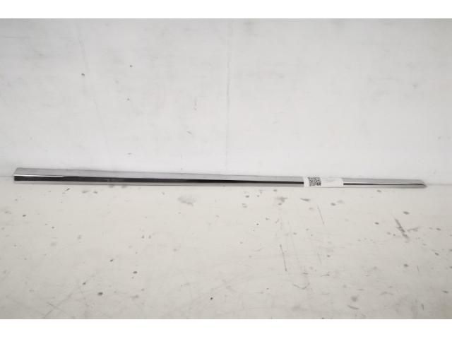 bontott LEXUS RX Bal első Ajtó Díszléc