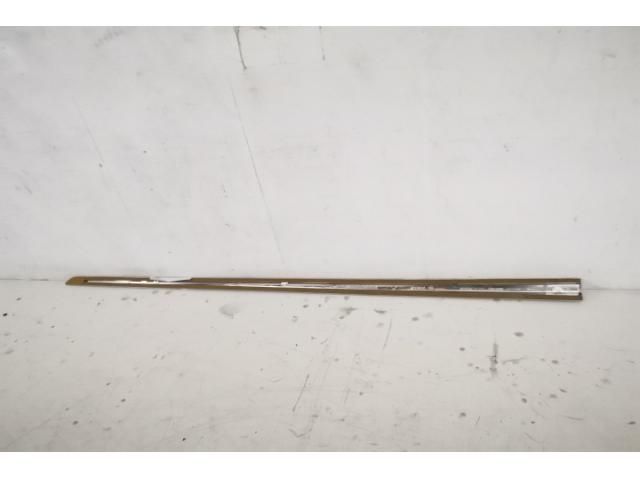 bontott LEXUS RX Bal első Ajtó Díszléc