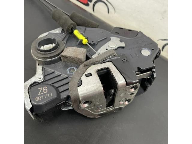 bontott LEXUS RX Bal első Ajtózár