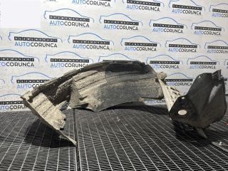 bontott LEXUS RX Bal első Dobbetét (Kerékjárati, Műanyag)