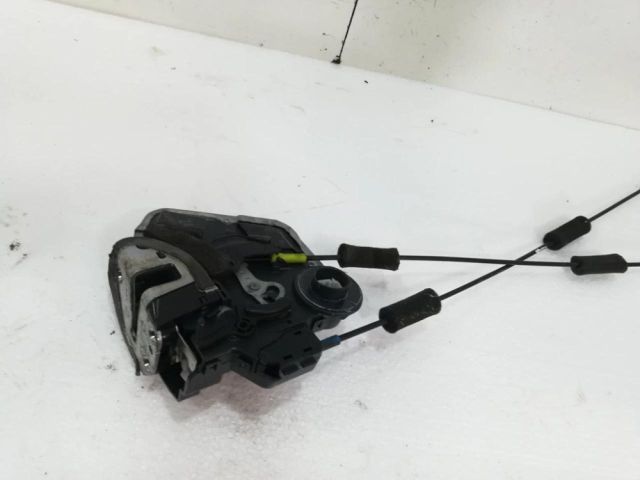 bontott LEXUS RX Bal hátsó Ajtózár