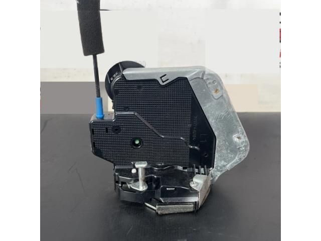 bontott LEXUS RX Bal hátsó Ajtózár