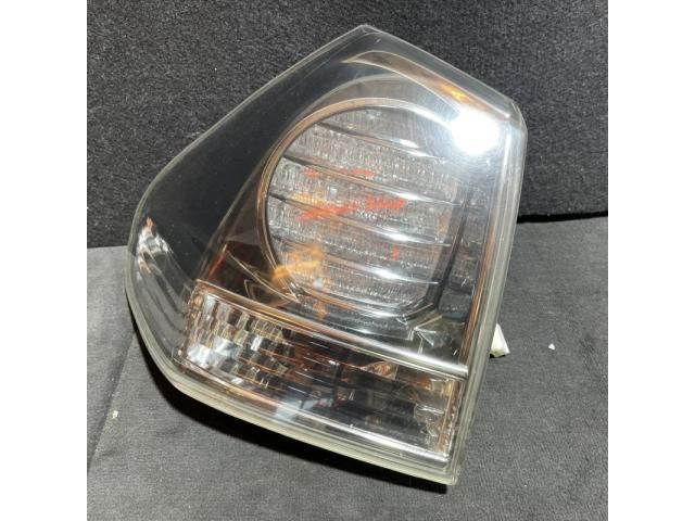 bontott LEXUS RX Bal Külső Hátsó Lámpa