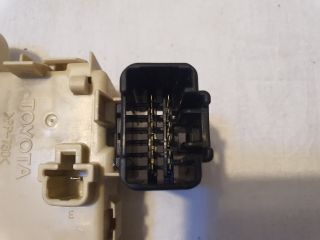 bontott LEXUS RX Biztosítéktábla Utastér