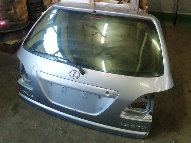 bontott LEXUS RX Csomagtérajtó (Részeivel)