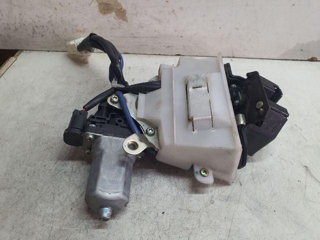 bontott LEXUS RX Csomagtérajtó Zárszerkezet