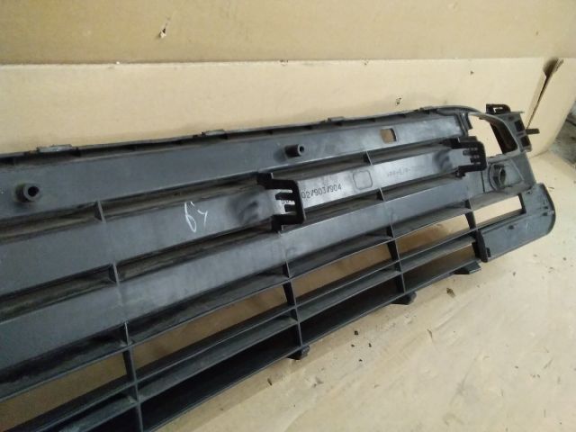 bontott LEXUS RX Első Lökhárító Alsó Középső Díszrács