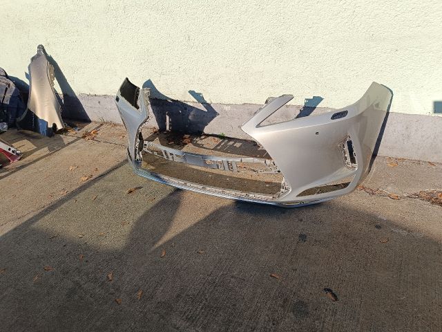 bontott LEXUS RX Első Lökhárító (Részeivel)