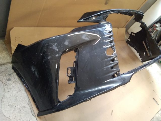 bontott LEXUS RX Első Lökhárító (Üresen)