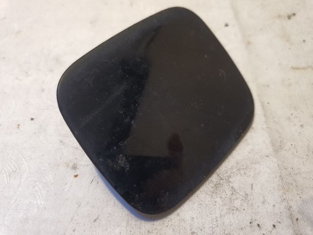 bontott LEXUS RX Első Vonószem Burkolat