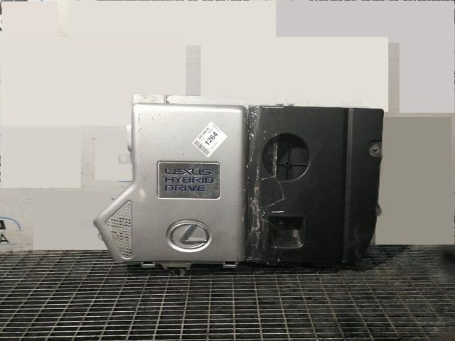 bontott LEXUS RX Felső Hűtőburkolat