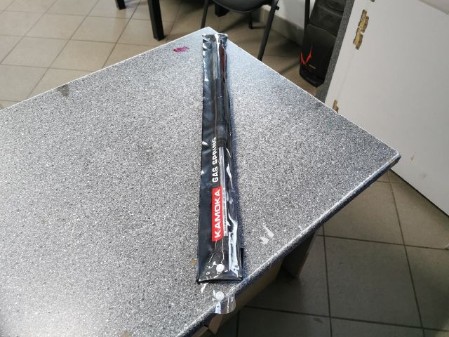 bontott LEXUS RX Gázrugós Kitámasztó Teleszkóp Csomagtérajtó (Pozíciófüggetlen)