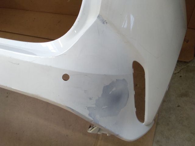 bontott LEXUS RX Hátsó Lökhárító (Üresen)